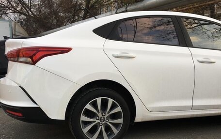 Hyundai Solaris II рестайлинг, 2021 год, 1 530 000 рублей, 6 фотография