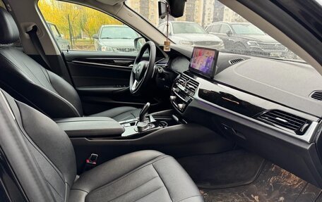 BMW 5 серия, 2021 год, 3 610 000 рублей, 8 фотография