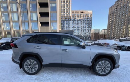 Toyota RAV4, 2025 год, 5 300 000 рублей, 11 фотография