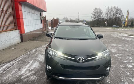 Toyota RAV4, 2015 год, 2 450 000 рублей, 9 фотография