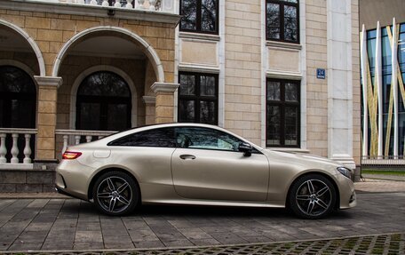 Mercedes-Benz E-Класс, 2017 год, 5 150 000 рублей, 6 фотография
