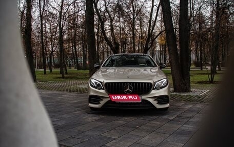 Mercedes-Benz E-Класс, 2017 год, 5 150 000 рублей, 14 фотография