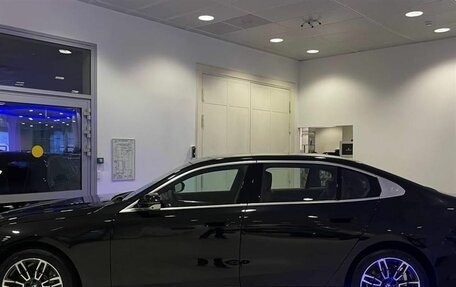 BMW 5 серия, 2025 год, 8 700 000 рублей, 10 фотография