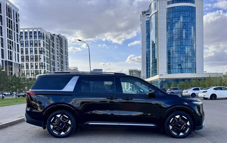 KIA Carnival, 2025 год, 7 420 000 рублей, 3 фотография