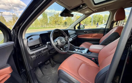 KIA Carnival, 2025 год, 7 420 000 рублей, 6 фотография