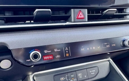 KIA Carnival, 2025 год, 7 420 000 рублей, 15 фотография