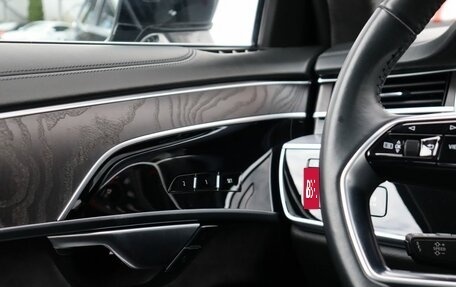 Audi A8, 2021 год, 8 490 000 рублей, 15 фотография