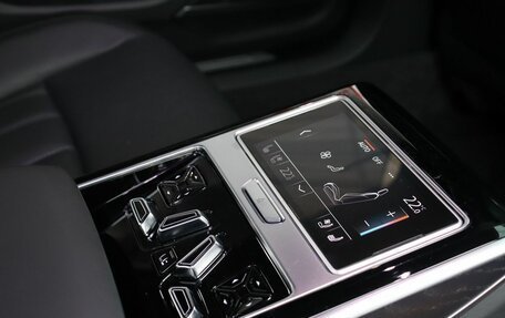 Audi A8, 2021 год, 8 490 000 рублей, 29 фотография