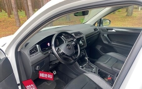 Volkswagen Tiguan II, 2020 год, 3 050 000 рублей, 6 фотография