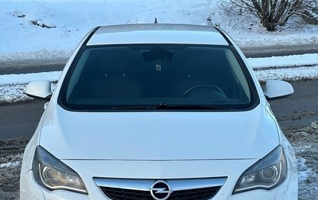 Opel Astra J, 2011 год, 710 000 рублей, 3 фотография