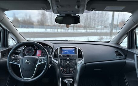 Opel Astra J, 2011 год, 710 000 рублей, 14 фотография