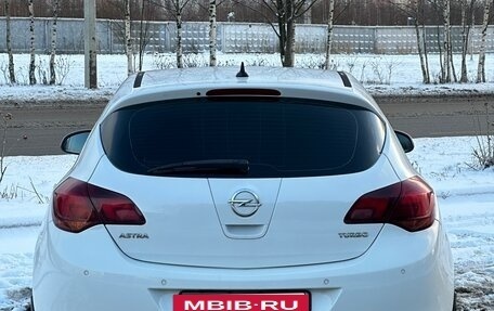 Opel Astra J, 2011 год, 710 000 рублей, 8 фотография