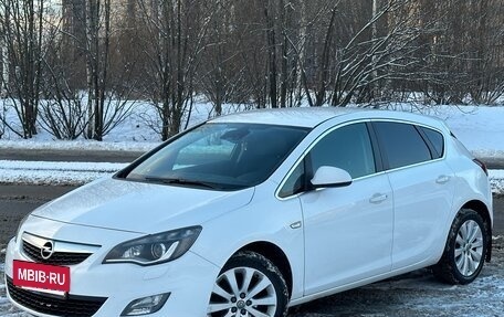 Opel Astra J, 2011 год, 710 000 рублей, 6 фотография