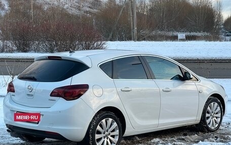Opel Astra J, 2011 год, 710 000 рублей, 9 фотография