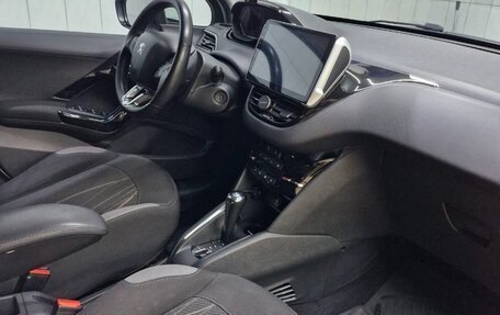 Peugeot 208 II, 2013 год, 850 000 рублей, 10 фотография