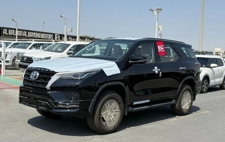 Toyota Fortuner II, 2025 год, 6 800 000 рублей, 1 фотография