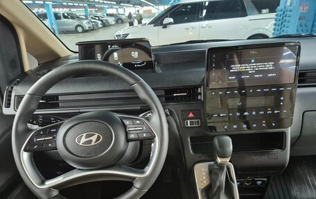 Hyundai Staria, 2025 год, 5 873 000 рублей, 8 фотография