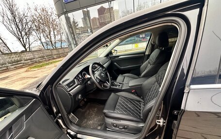 Skoda Superb III рестайлинг, 2017 год, 2 350 000 рублей, 9 фотография