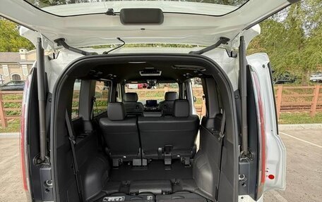 Honda Stepwgn, 2022 год, 2 650 000 рублей, 7 фотография