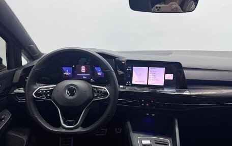 Volkswagen Golf VIII, 2022 год, 2 050 000 рублей, 5 фотография