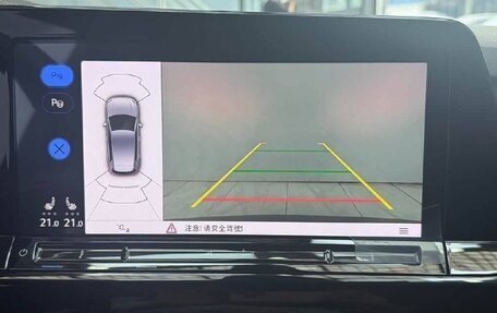 Volkswagen Golf VIII, 2022 год, 2 050 000 рублей, 7 фотография