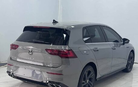 Volkswagen Golf VIII, 2022 год, 2 050 000 рублей, 4 фотография