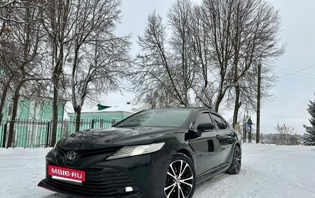 Toyota Camry, 2020 год, 2 850 000 рублей, 2 фотография