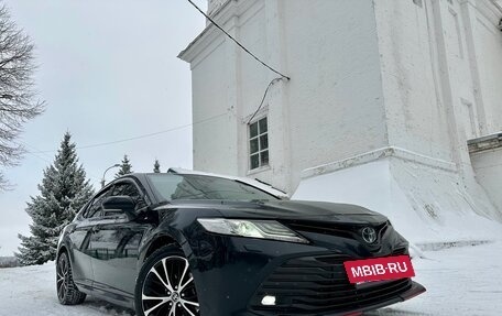 Toyota Camry, 2020 год, 2 850 000 рублей, 6 фотография