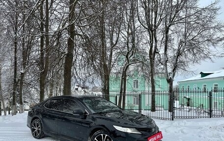 Toyota Camry, 2020 год, 2 850 000 рублей, 3 фотография