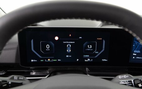 KIA Carnival, 2025 год, 5 698 999 рублей, 25 фотография