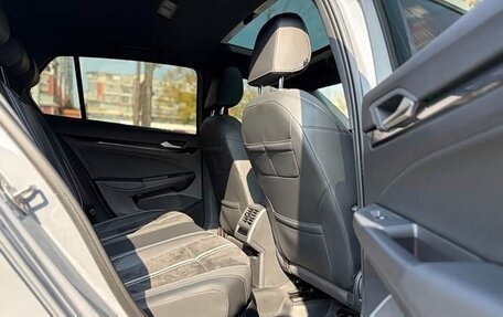 Volkswagen Golf VIII, 2022 год, 2 164 000 рублей, 13 фотография