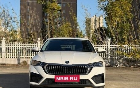 Skoda Octavia IV, 2022 год, 1 800 008 рублей, 2 фотография