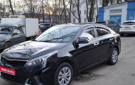 KIA Rio IV, 2021 год, 1 420 000 рублей, 1 фотография