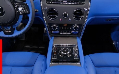 Rolls-Royce Cullinan, 2025 год, 61 957 280 рублей, 26 фотография