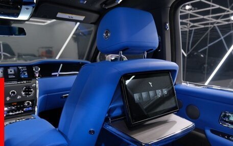 Rolls-Royce Cullinan, 2025 год, 61 957 280 рублей, 37 фотография