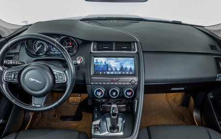 Jaguar E-Pace, 2018 год, 2 650 000 рублей, 10 фотография