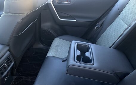 Toyota RAV4, 2025 год, 4 166 000 рублей, 10 фотография