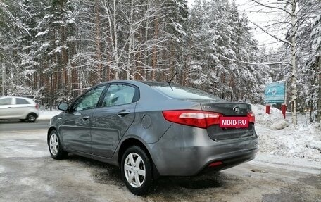 KIA Rio III рестайлинг, 2013 год, 700 000 рублей, 6 фотография