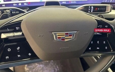 Cadillac Escalade V, 2025 год, 15 388 000 рублей, 16 фотография