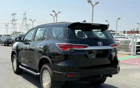 Toyota Fortuner II, 2025 год, 6 800 000 рублей, 6 фотография