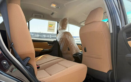 Toyota Fortuner II, 2025 год, 6 800 000 рублей, 17 фотография