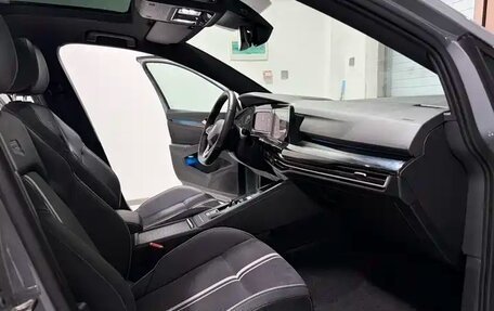 Volkswagen Golf VIII, 2022 год, 2 246 000 рублей, 10 фотография