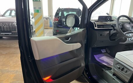 Hyundai Staria, 2025 год, 7 999 000 рублей, 12 фотография