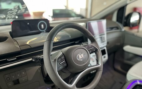 Hyundai Staria, 2025 год, 7 999 000 рублей, 9 фотография