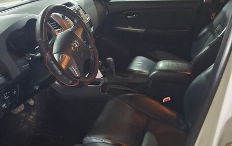 Toyota Hilux VII, 2014 год, 2 909 000 рублей, 4 фотография