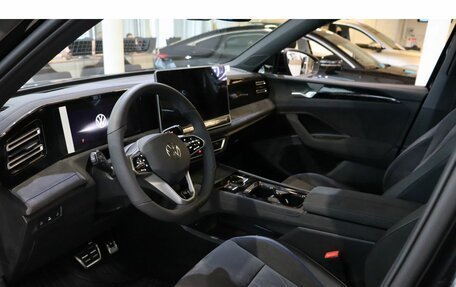 Volkswagen Tiguan, 2025 год, 4 930 000 рублей, 9 фотография