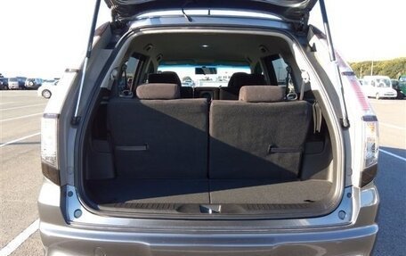 Honda Stream II, 2011 год, 1 530 000 рублей, 3 фотография