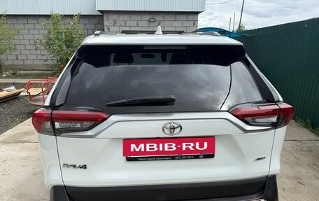 Toyota RAV4, 2020 год, 3 250 000 рублей, 3 фотография