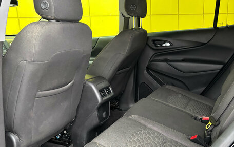 Chevrolet Equinox III, 2018 год, 2 099 000 рублей, 10 фотография