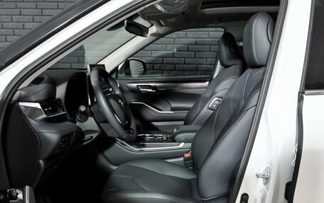 Toyota Highlander, 2025 год, 5 975 000 рублей, 10 фотография